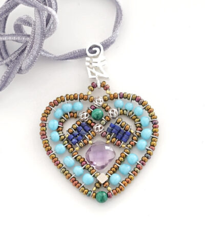 Anhänger "Coeur" Blu, mit Amethyst, Türkis, Lapis Lazuli, Malachit, Muranoglas Beads und Silber