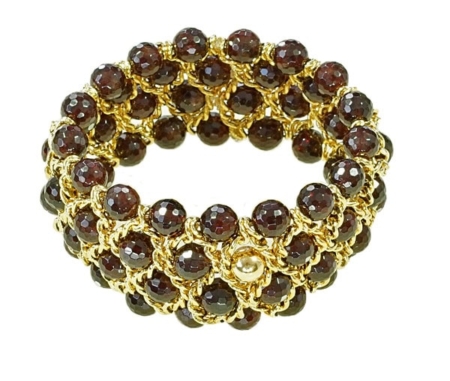 Armband mit facettierten Granat Perlen, Gelbgold, Breite 35mm, 4 reihig