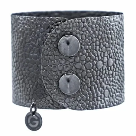 Damen Armreif, Manschettenarmband schwarz rhodiniert mit Druckknopf Sicherung