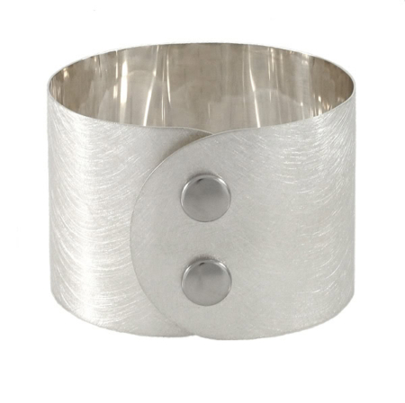 Damen Armreif "Atelier" in Silber 935/000 mit Druckknopf Verschluss. Breite: 45 mm