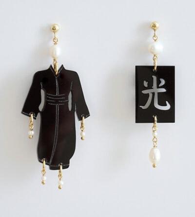 Ohrringe "Kimono" mit der Kalligraphie (Licht Helligkeit)