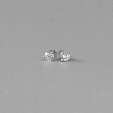 Diamant Ohrstecker mit Solitär Diamanten