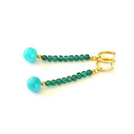 Ohrringe in Creolen Form mit Einhänger